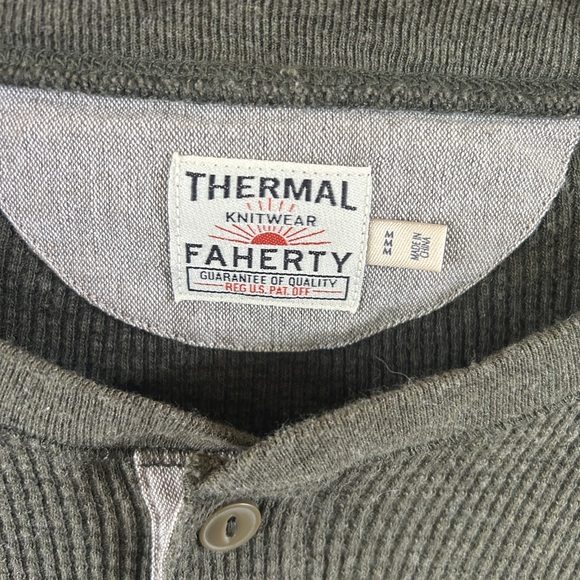 EUC Faherty Green Thermal Knitwear Henley - Picture 2 of 5